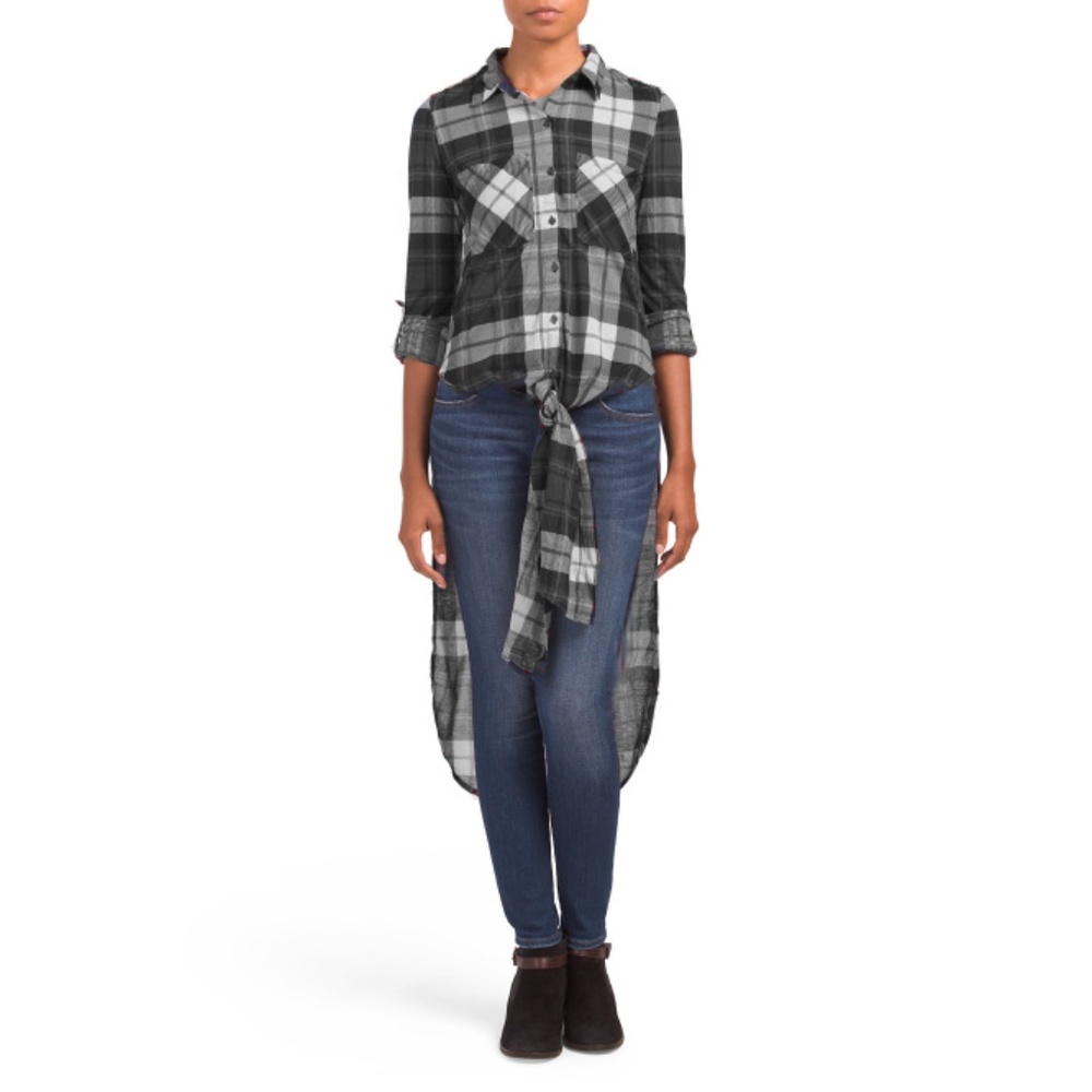 Plaid Top‎